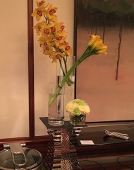 Glass cylinder vase - medium